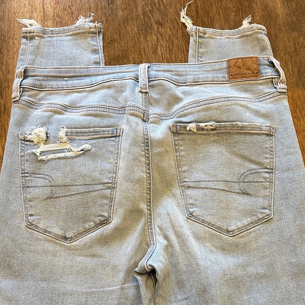 American Eagle Outfitters Distressed Light Blue Skinny Jeans - Picture 7 of 9